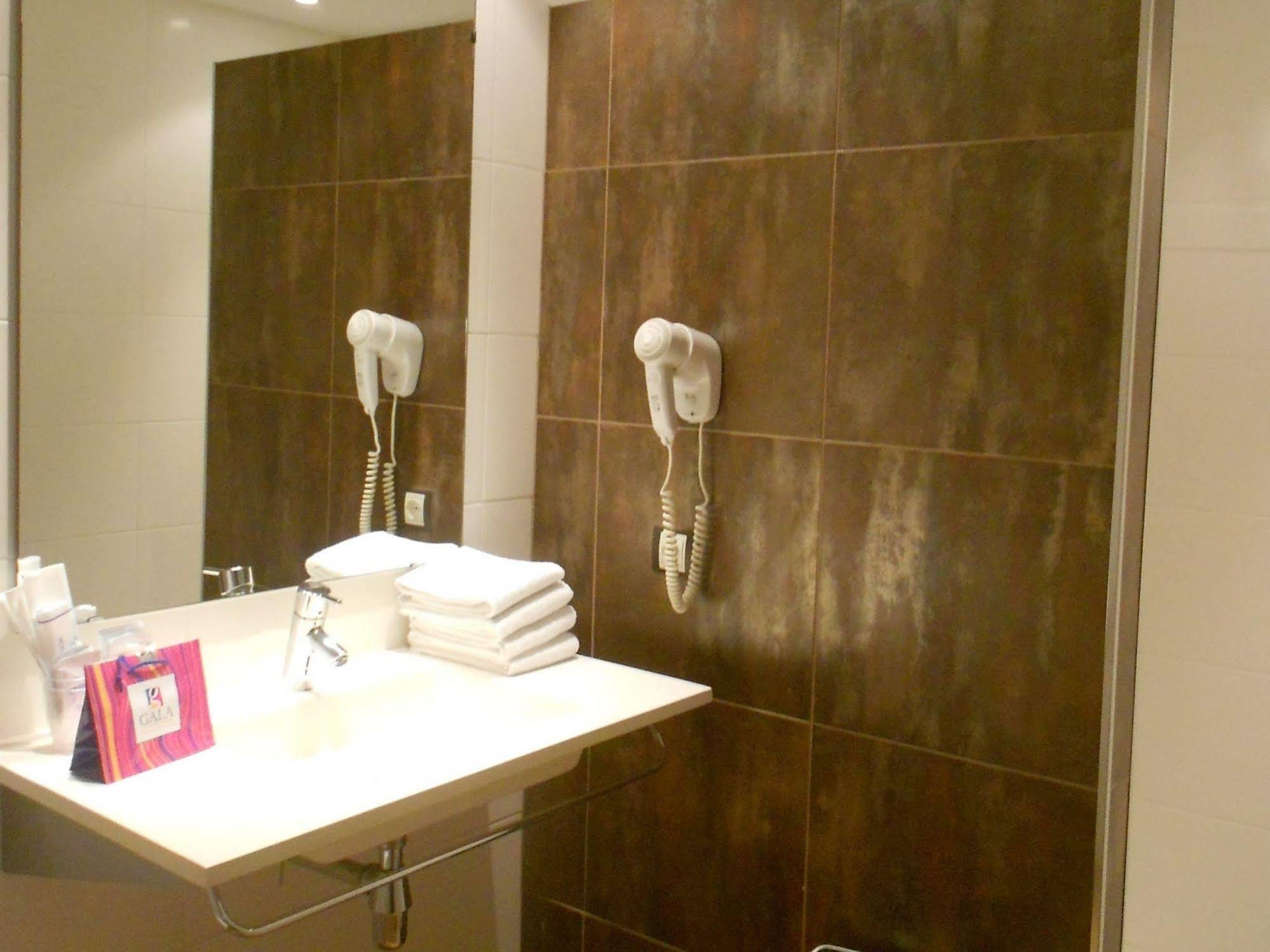 Aparthotel Rialb Ел Серат Екстериор снимка